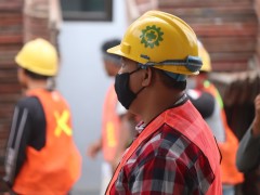 Munkaruhák, cipők és kiegészítők