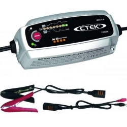 Akkumulátor töltő 12V -  5A CTEK MXS 5.0