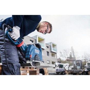 BOSCH Gyémánt vágókorong 150 x 2,0 x 10 x 22,2 mm szegmentált Standard for Concrete
