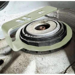 Lengéscsillapító rugóstag toronycsapágy leszorítóhoz kulcs MB Sprinter