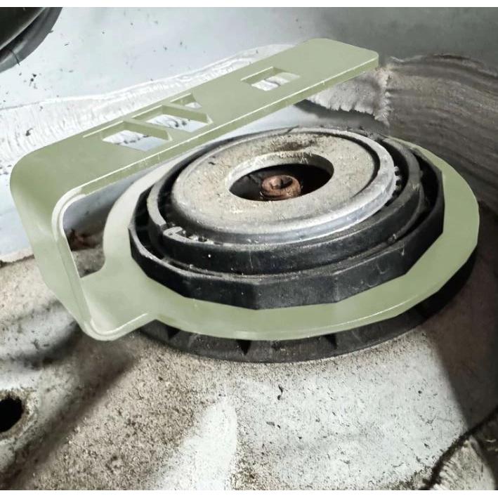 Lengéscsillapító rugóstag toronycsapágy leszorítóhoz kulcs MB Sprinter