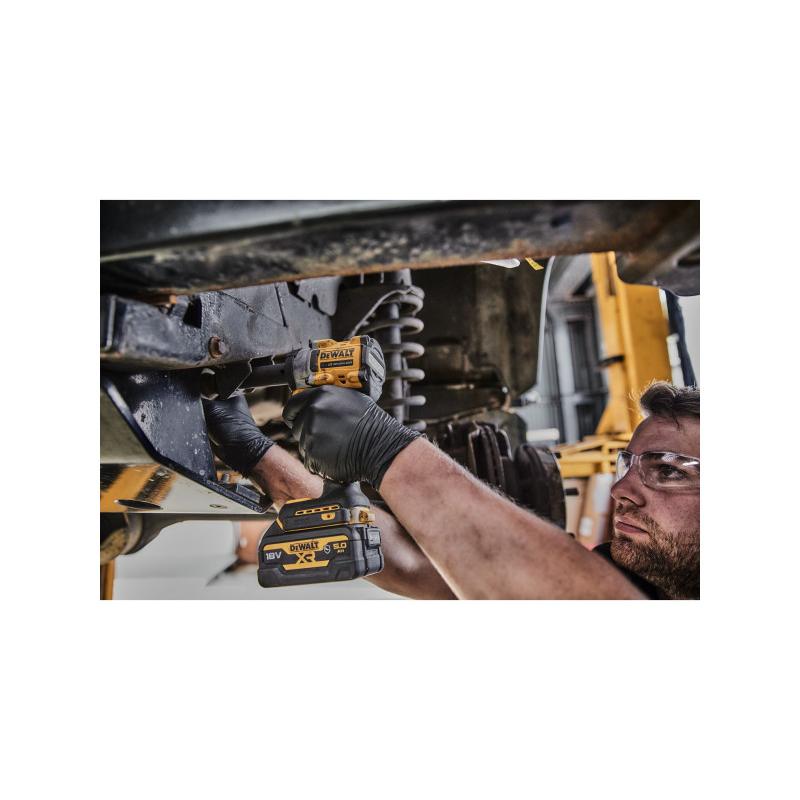 DEWALT Akkus ütvecsavarozó 18 V 1/2'' 406 Nm (akku + töltő nélkül, TSTAK) DCF921NT DEWALT Akkus ütvecsavarozó 18 V 1/2'' 406 Nm (akku + töltő nélkül, TSTAK) DCF921NT
