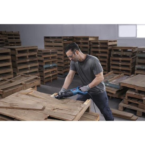 BOSCH Szablyafűrész GSA 12-30 kofferben + 2 db szablyafűrészlap / 1250 W BOSCH Szablyafűrész GSA 12-30 kofferben + 2 db szablyafűrészlap / 1250 W