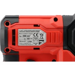 YATO Ács láncfűrész szénkefe nélküli 127 mm 5'' 18 V ( 4 Ah akkuval + töltővel )