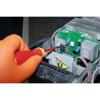 Csavarhúzó készlet 2 db-os szigetelt VDE 1000V Kereszt Ph0 + Lapos 2.5mm