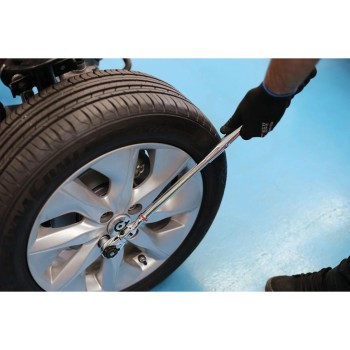 Crowa racsnis kulcs 1/2'' Kihúzható szár:455-630 mm Csuklós fej - Laser Crowa racsnis kulcs 1/2'' Kihúzható szár:455-630 mm Csuklós fej - Laser