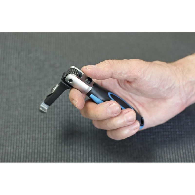 Állítható kulcs, Önbeálló  8-17 mm dönthető fej -Hossz: 187 mm- Laser