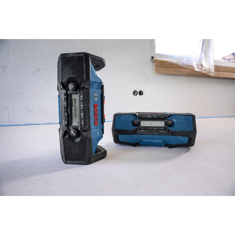 BOSCH Akkus Bluetooth Rádió GPB18V-3C 10W IP 54 (Akku és töltő nélkül)