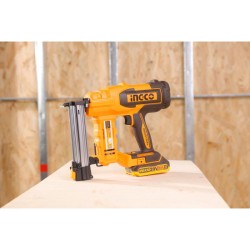 INGCO Akkus szögbelövő 20 V (1 x 2,0 Ah akku + töltő)