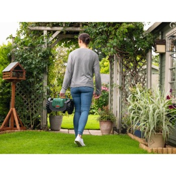 BOSCH Akkus robotfűnyíró VISIMOW18V-100 (1 x 4,0 Ah akku és töltő) 100 m2 BOSCH Akkus robotfűnyíró VISIMOW18V-100 (1 x 4,0 Ah akku és töltő) 100 m2