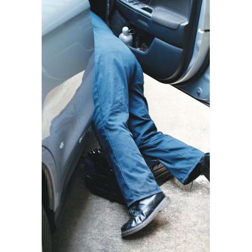 Aláfekvő-térdelő RACING matrac - összecsukható 2:1-ben + fejpárna (LAS-6046) Aláfekvő-térdelő RACING matrac - összecsukható 2:1-ben + fejpárna (LAS-6046)