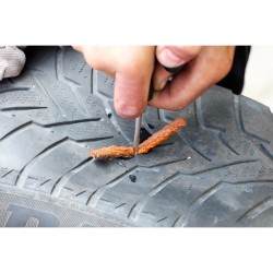 Köpenyjavító szál "kukac" Sealfix-barna (5101801-2) Köpenyjavító szál "kukac" Sealfix-barna (5101801-2)