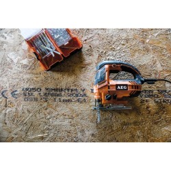 AEG Dekopírfűrész STEP 100 700 W (4935451001) AEG Dekopírfűrész STEP 100 700 W (4935451001)