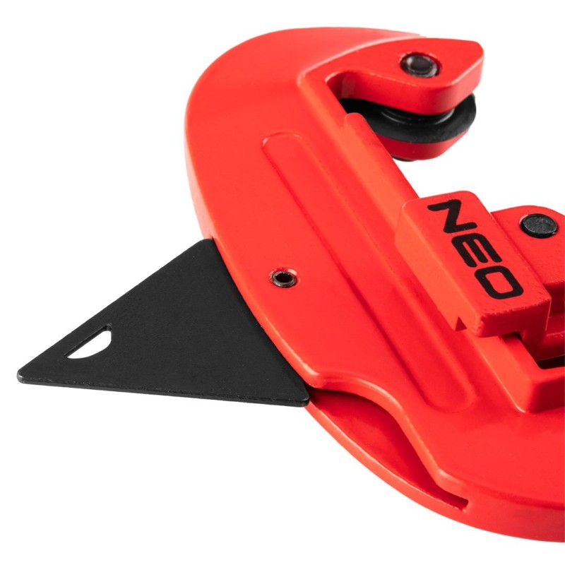 Csővágó 1/8-1.1/4'' (3-30mm), réz, alumínium (02-402) Csővágó 1/8-1.1/4'' (3-30mm), réz, alumínium (02-402)