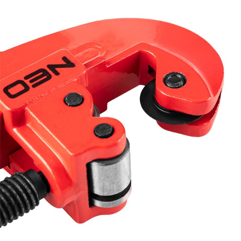 Csővágó 1/8-1.1/4'' (3-30mm), réz, alumínium (02-402) Csővágó 1/8-1.1/4'' (3-30mm), réz, alumínium (02-402)