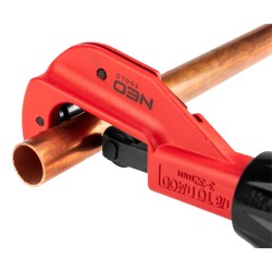 Csővágó 1/8-1.1/8'' (3-32mm), réz, alumínium (02-403) Csővágó 1/8-1.1/8'' (3-32mm), réz, alumínium (02-403)