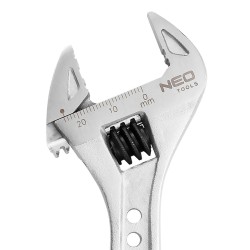 Állítható villáskulcs, csavarkulcs 150mm, 0-24mm (03-010) Állítható villáskulcs, csavarkulcs 150mm, 0-24mm (03-010)