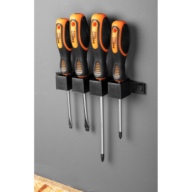 Csavarhúzó készlet, fali tartóval, 4db (04-191)