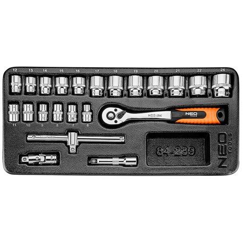 Dugókulcskészlet 3/8'', 22db, 6-24mm, műhelykocsitálcával (84-239) Dugókulcskészlet 3/8'', 22db, 6-24mm, műhelykocsitálcával (84-239)