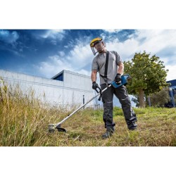 BOSCH Akkus fűkasza GFR 18V-23 kés + damilfej (akku és töltő nélkül) (06008D1000) BOSCH Akkus fűkasza GFR 18V-23 kés + damilfej (akku és töltő nélkül) (06008D1000)