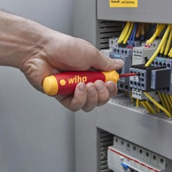 Szigetelt VDE 1000 V-os cserélhető slimBit csavarhúzó készlet 45296(SB283109040)