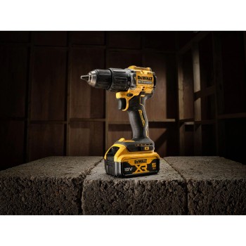 DeWALT DCD100YP2T-QW 18 V XR kefementes ütvefúró‑csavarozó 68 Nm, 2×5 Ah (100 ÉVES KIADÁS)