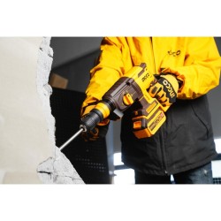 INGCO Akkus kombikalapács 2,5 J SDS-Plus szénkefe nélküli 20 V (2 x 4,0 Ah akku + töltő) INGCO Akkus kombikalapács 2,5 J SDS-Plus szénkefe nélküli 20 V (2 x 4,0 Ah akku + töltő)