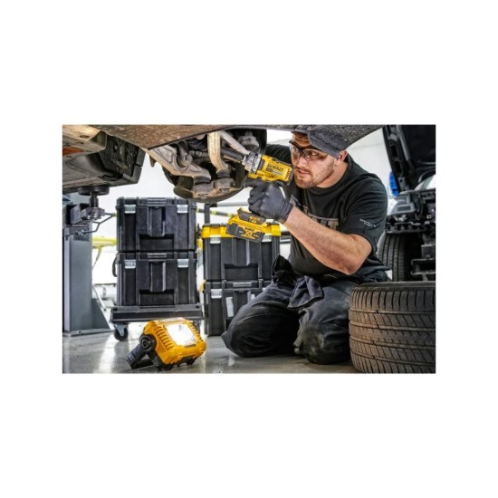 DEWALT Akkus LED szerelőlámpa 18 V (akku + töltő nélkül) DCL077 DEWALT Akkus LED szerelőlámpa 18 V (akku + töltő nélkül) DCL077