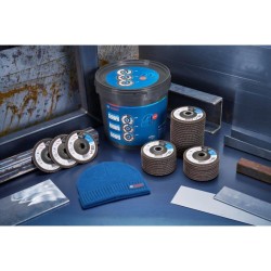 BOSCH Lamellás csiszoló vödrös kiszerelés + téli sapka X551 (40 db) BOSCH Lamellás csiszoló vödrös kiszerelés + téli sapka X551 (40 db)