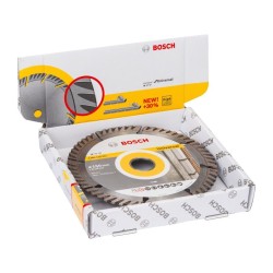 BOSCH Gyémánt vágókorong 150 x 2,4 x 10 x 22,2 mm szegmentált Standard for Universal (10 db) BOSCH Gyémánt vágókorong 150 x 2,4 x 10 x 22,2 mm szegmentált Standard for Universal (10 db)