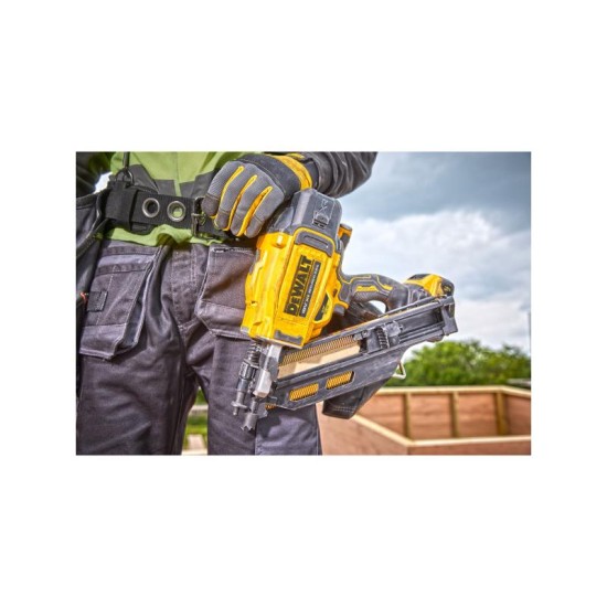 DEWALT Akkus szerkezetépítő szögbelövő 33° 18 V sorozatlövős (akku és töltő nélkül)
