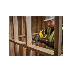 DEWALT Akkus szablyafűrész 18 V szénkefe nélküli (Akku + töltő nélkül) DCS382N