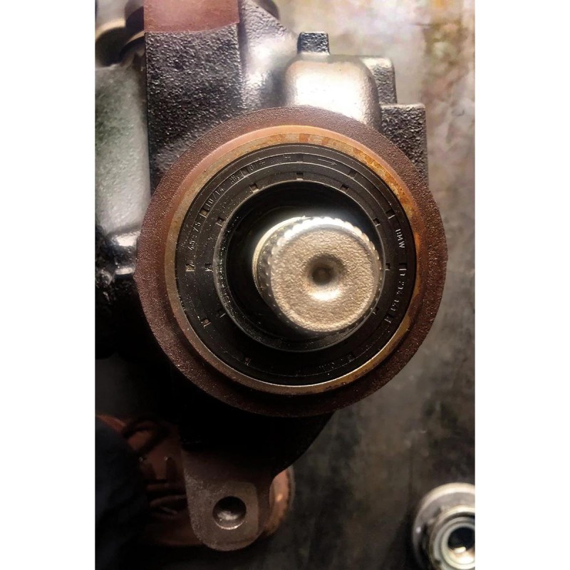 Differenciálmű fogaskerék tengely rögzítő 34 ricnis 1/2'' - BMW